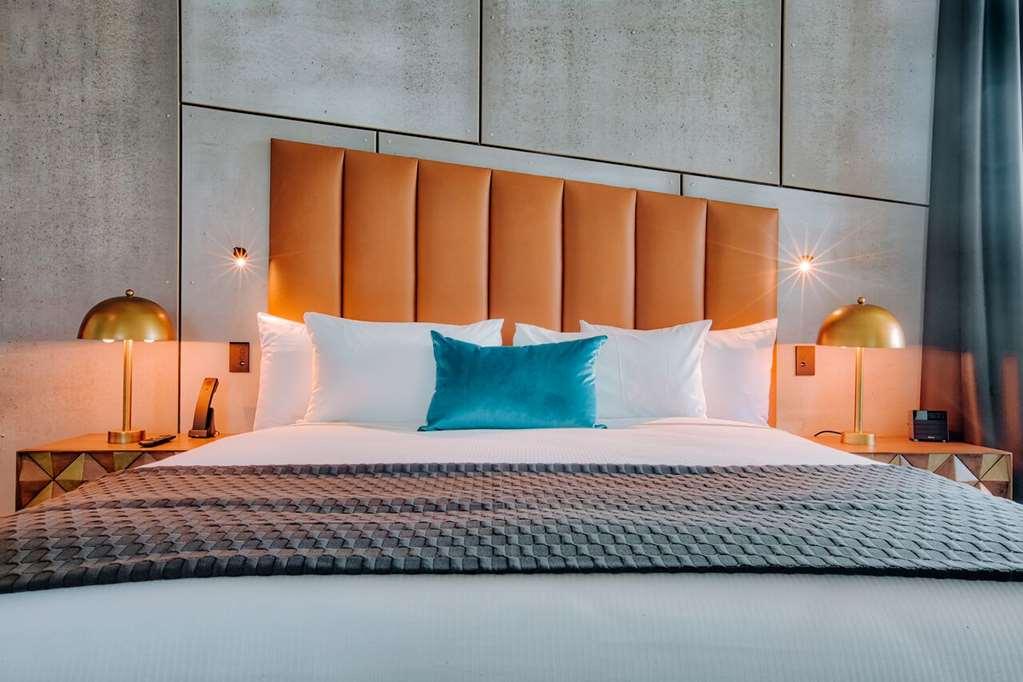 Eatons Hill Hotel Brisbane Habitación foto